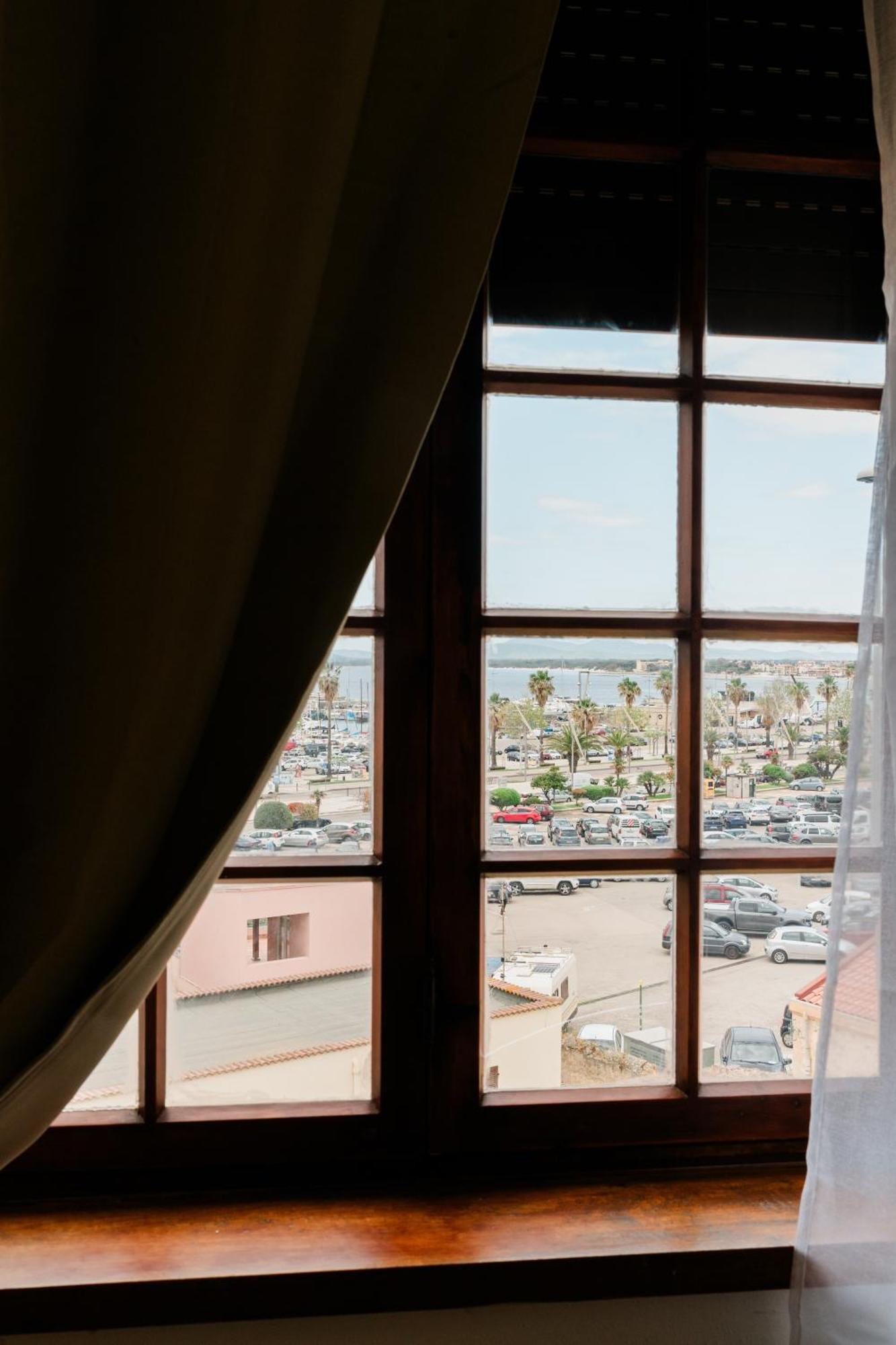 Appartamento Centrale Con Vista Mare ألغيرو المظهر الخارجي الصورة